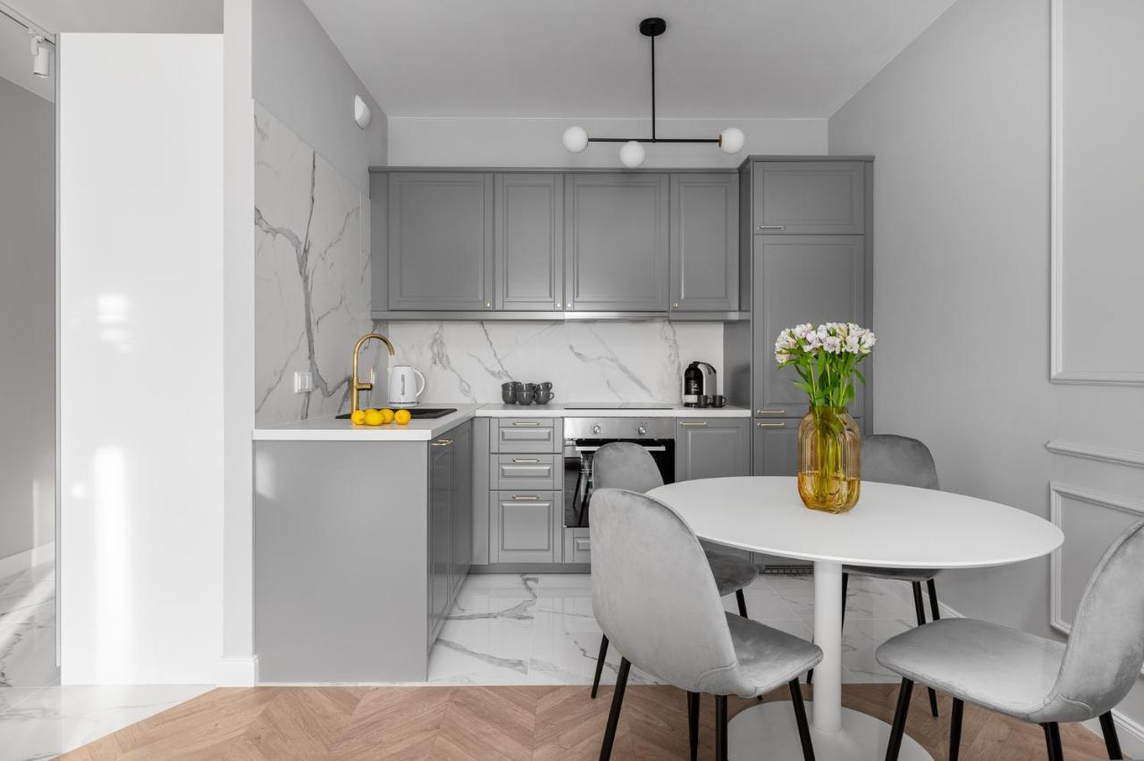 Nexthome Boutique Apartments - Klimatyzacja - Air Conditioning - New Warsaw Ngoại thất bức ảnh