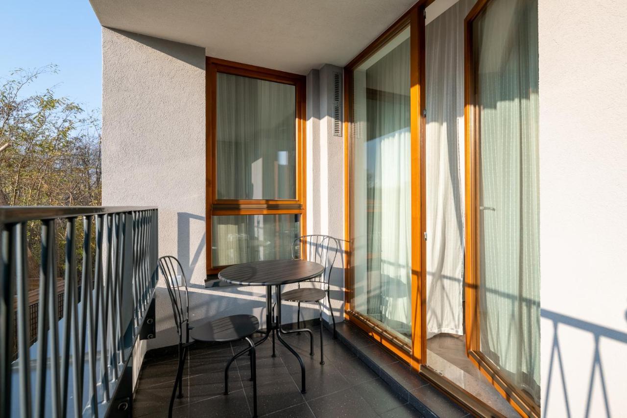 Nexthome Boutique Apartments - Klimatyzacja - Air Conditioning - New Warsaw Ngoại thất bức ảnh